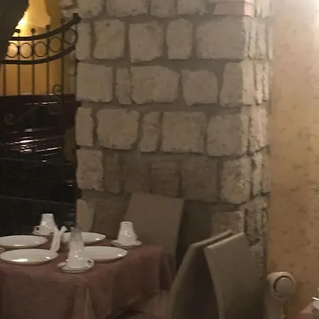 Nocleg ze śniadaniem La Pace Neapol