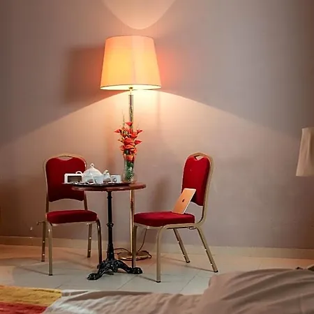 La Pace ナポリ