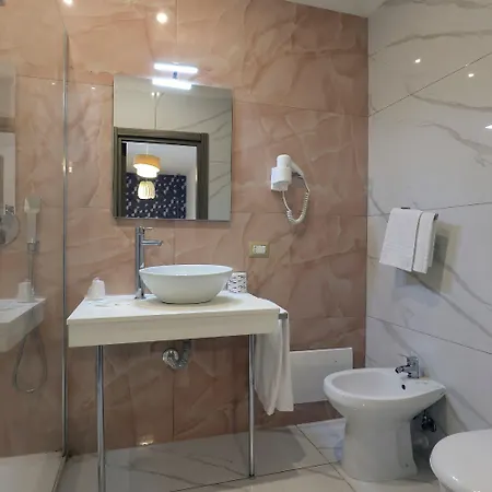 La Pace 3* Naples