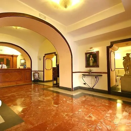 La Pace 3* Naples