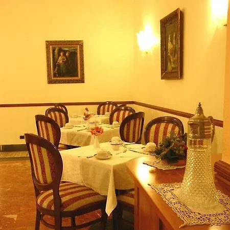 La Pace ベッド・アンド・ブレックファスト ナポリ