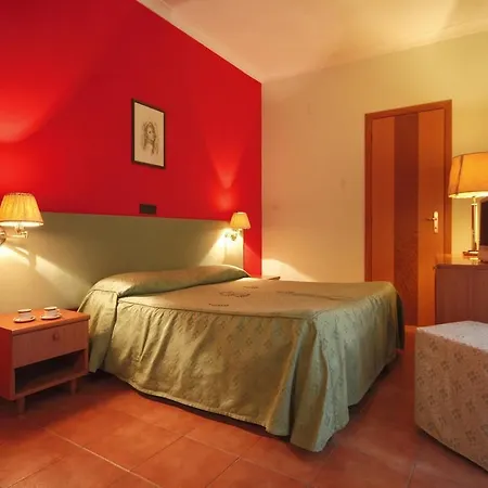 La Pace 3* Naples