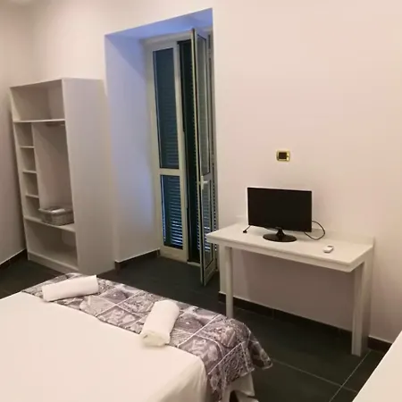 La Pace נאפולי