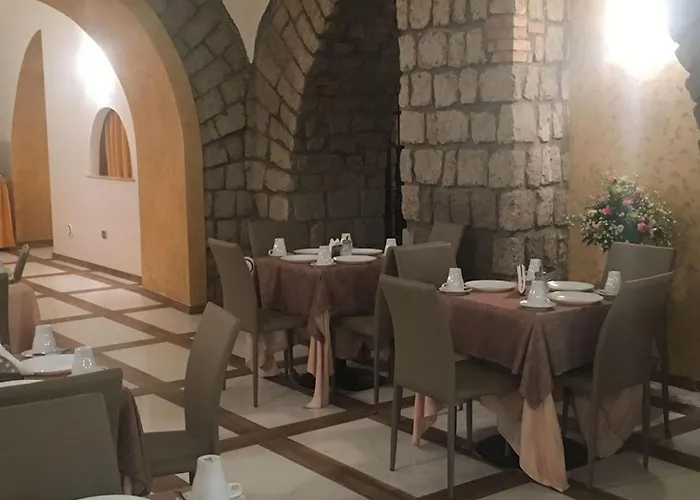 Oda ve Kahvaltı La Pace Napoli