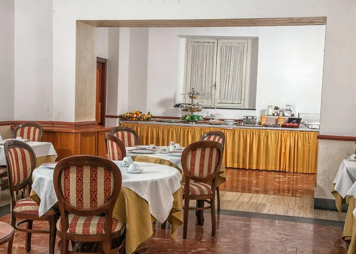 Oda ve Kahvaltı La Pace Napoli